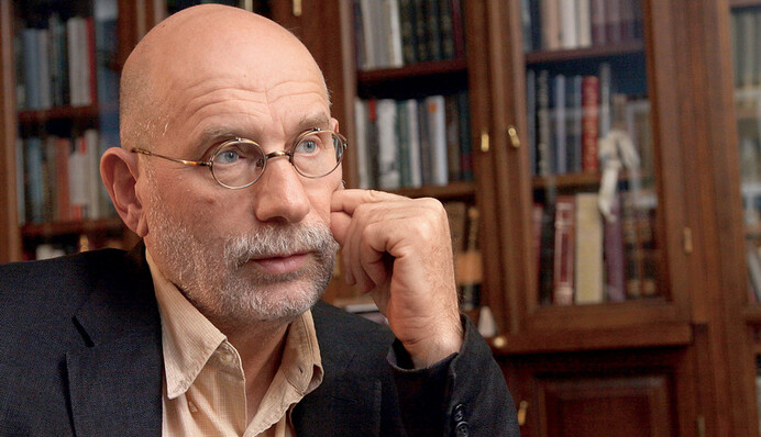 Письменник Борис Акунін заразився коронавірусом