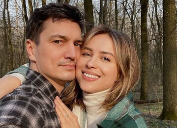 Українська модель розповіла про майбутнє весілля з нареченим-французом