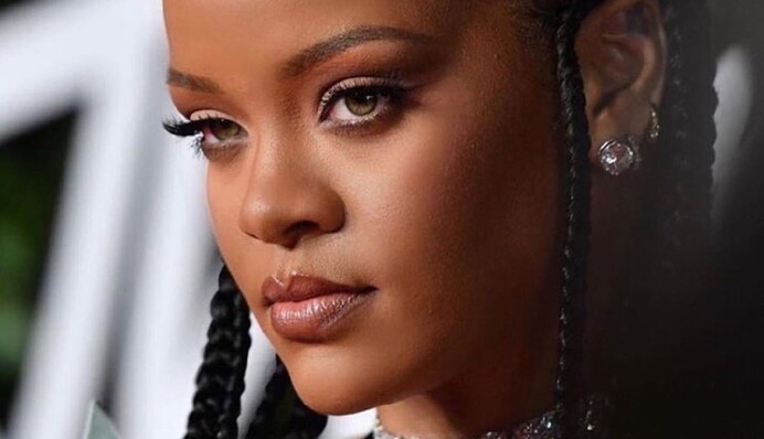 Ріанна планує стати матір'ю 