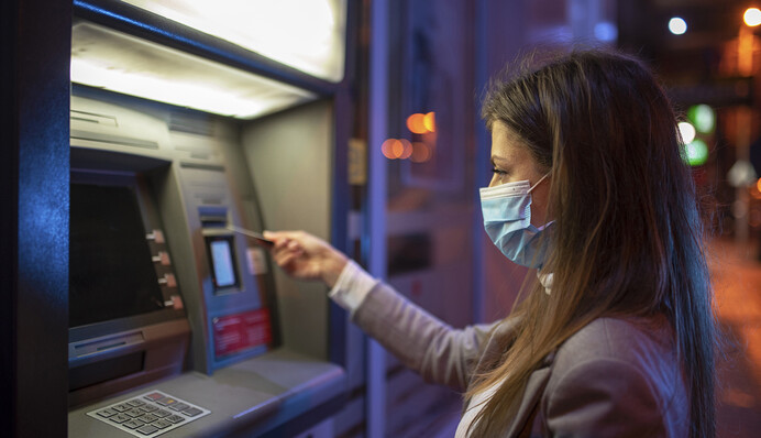 Каникулы начались: украинские банки ввели льготы по выплатам кредитов