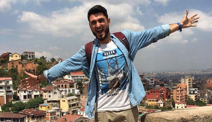 Український ведучий розповів про пригоди на Мадагаскарі - його історія змусить полюбити таксі в Києві