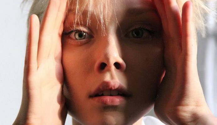 Українська акторка з коронавірусом розповіла про самопочуття і симптоми