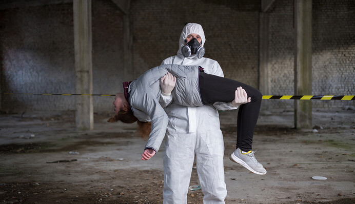 В Украине сейчас, как в армии - есть приказ, надо выполнять - врач-инфекционист