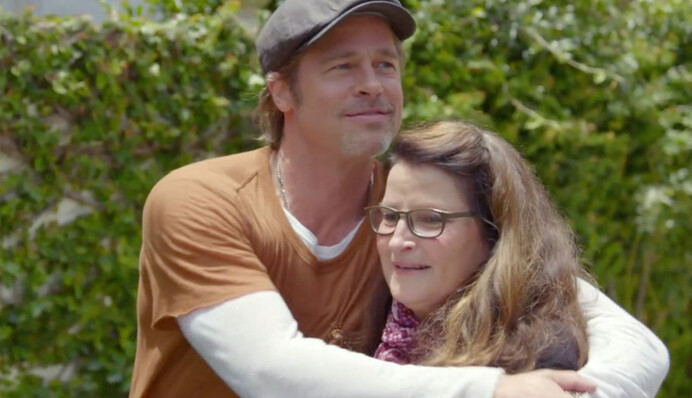 Ми як сім'я: Бред Пітт розповів про близькі стосунки зі своєю візажисткою