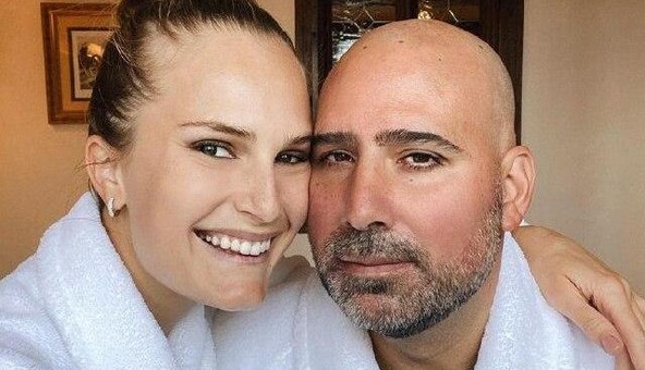 В худи вместо платья: Алла Костромичева рассказала о тайной свадьбе с американцем