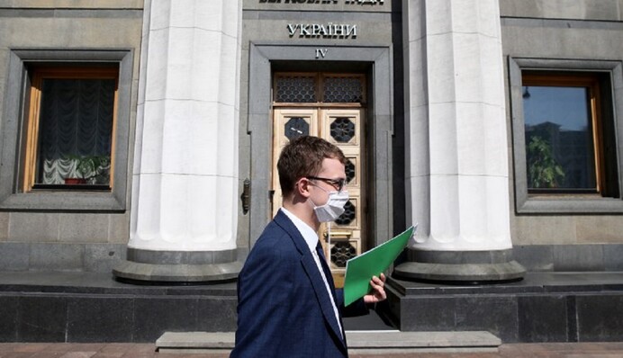 Бюджетная нарезка под корона­вирусным соусом: что не так с законом о секвестре