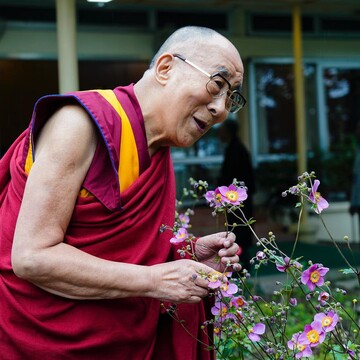 Молитов недостатньо: Далай-лама поділився ставленням буддистів до коронавірусу