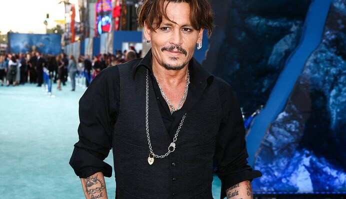 Що Джонні Депп так поспішав повідомити фанам, що навіть створив свій перший акаунт в Інстаграм