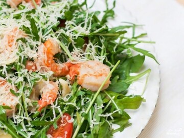 Три легких салати з руколою для розвантажувальних днів: рецепти та смачні ідеї