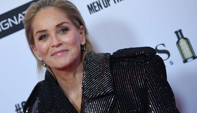 Шэрон Стоун рассказала о смерти близкого человека от коронавируса