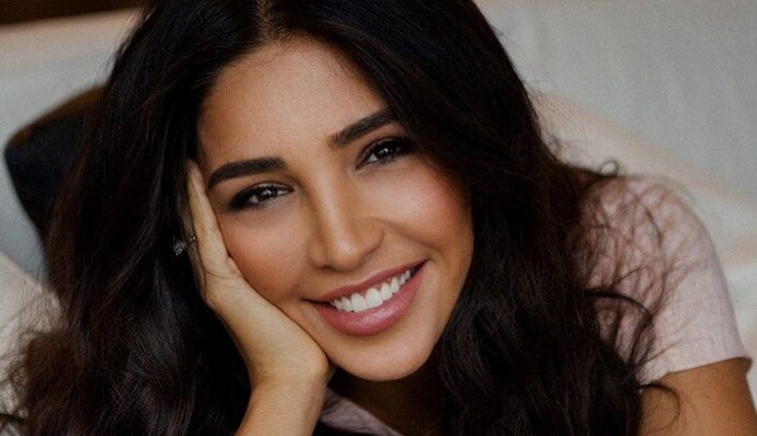 Санта Димопулос впервые познакомила фанатов с семимесячной дочерью