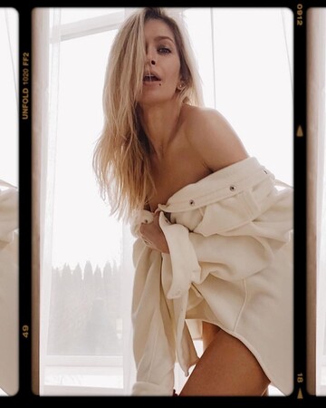 Віра Брежнєва знялася у відвертій фотосесії - фанати гадають, чи є на ній одяг