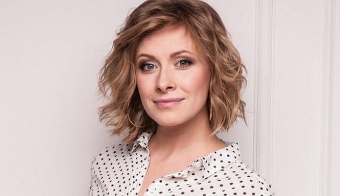 Милая и настоящая: Елена Кравец восхитила фанов домашним фото без макияжа