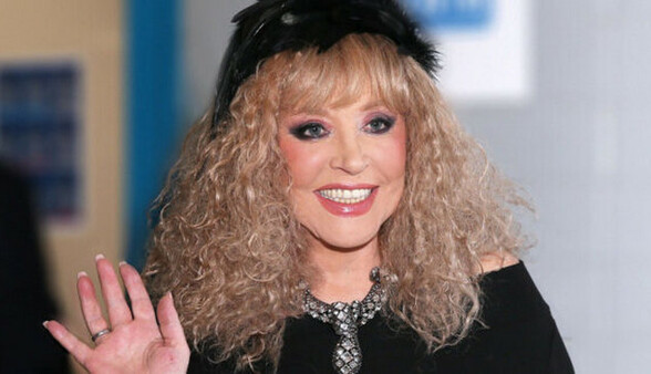 Украшения по цене квартиры в Москве: сколько Алла Пугачева тратит на одежду и аксессуары