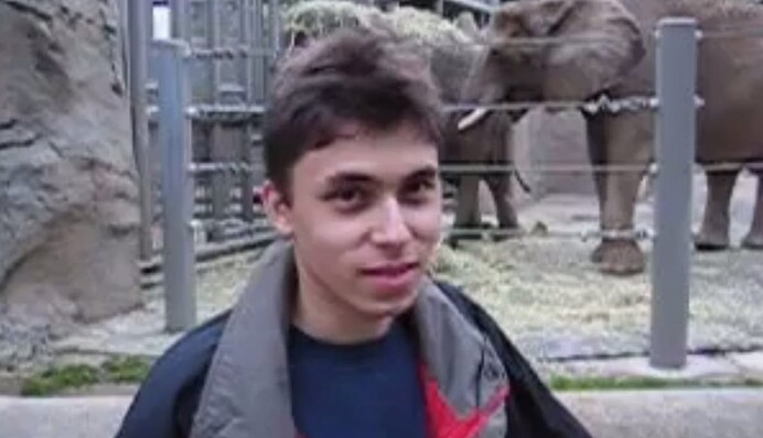 Першому в історії відео на YouTube виповнилося 15 років - воно про те, які слони круті