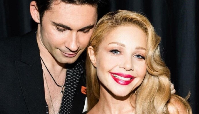 Дан Балан и Тина Кароль записали трогательное видео в спальне певицы - этого клипа ждали весь апрель