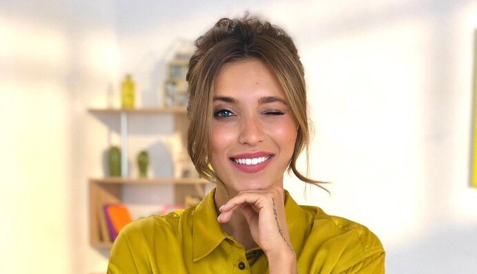 Анна Седокова, Маша Ефросинина, Слава Каминская и другие звезды комментируют скандал с Региной Тодоренко