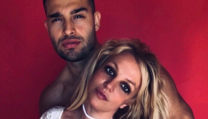 Брітні Спірс на карантині схудла від туги за бойфрендом: фото