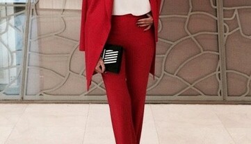 Чи в моді брючні костюми? Посудіть самі: 10 стильних образів на весну