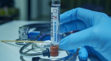 Новий удар по Британії та "псевдовибори" в Польщі: як коронавірус змінює світ (хроніка 2 травня)