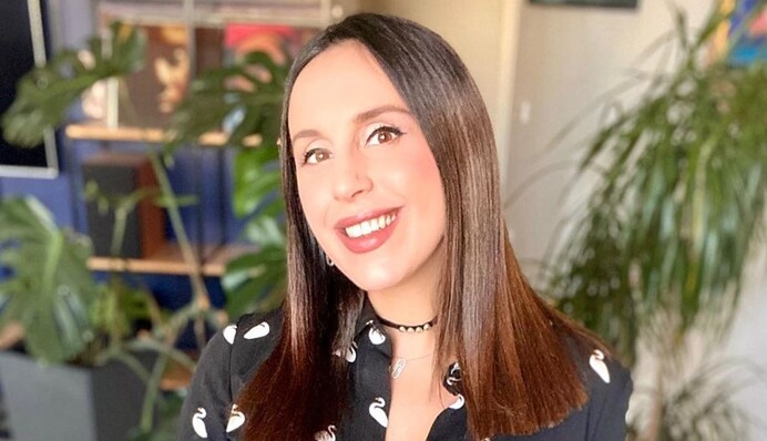 Беременная Джамала спела с двухлетним сыном и пригласила фанатов на онлайн-концерт