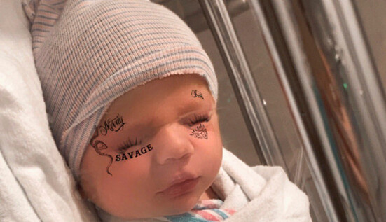 Дивне ім'я новонародженого сина Ілона Маска пояснила Граймс - питань не поменшало