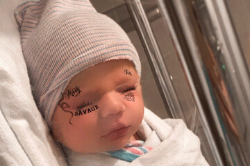 Дивне ім'я новонародженого сина Ілона Маска пояснила Граймс - питань не поменшало