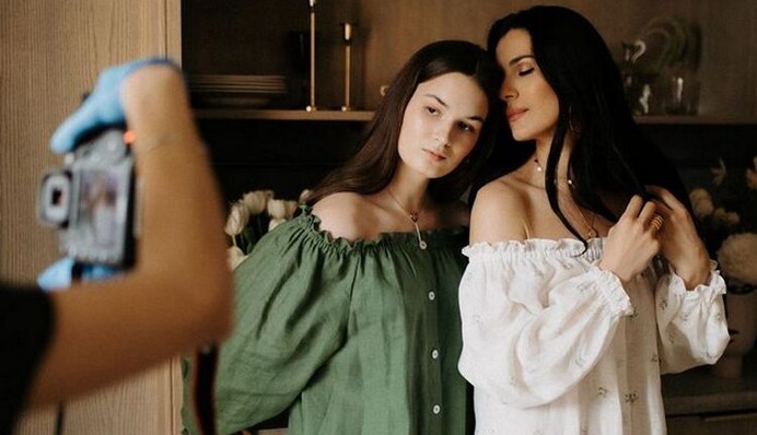 Моя необыкновенная девочка: Маша Ефросинина показала редкое фото с дочерью