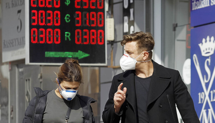 За державу обидно: как курс доллара лишает Украину доходов