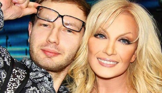 Син та онук Таїсії Повалій ледь не стали жертвами дерева в Києві