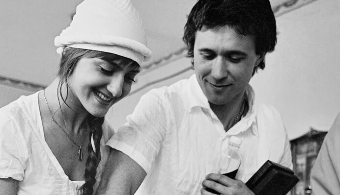 Сергій Бабкін привітав дружину з річницею ніжними фото їхнього таємного вінчання