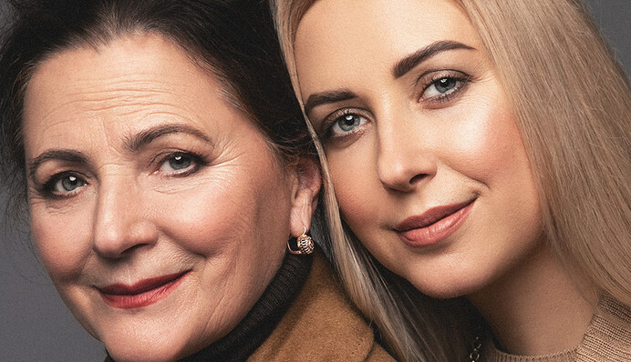 Тоня Матвиенко показала редкое фото молодой матери, но все внимание досталось не певице