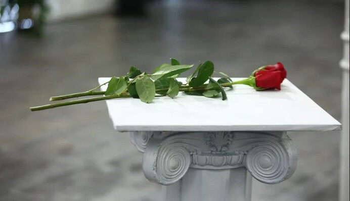 Як пройшла остання церемонія троянд проекту Холостяк-10 і хто покинув шоу за крок до фіналу