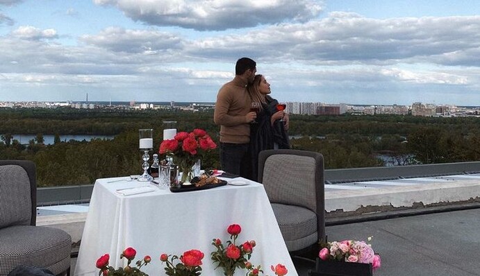 Никита Добрынин на карантине устроил любимой свидание мечты: романтическое видео