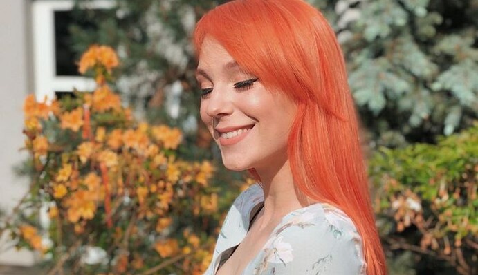 TARABAROVA вагітна другою дитиною - співачка показала кругленький животик