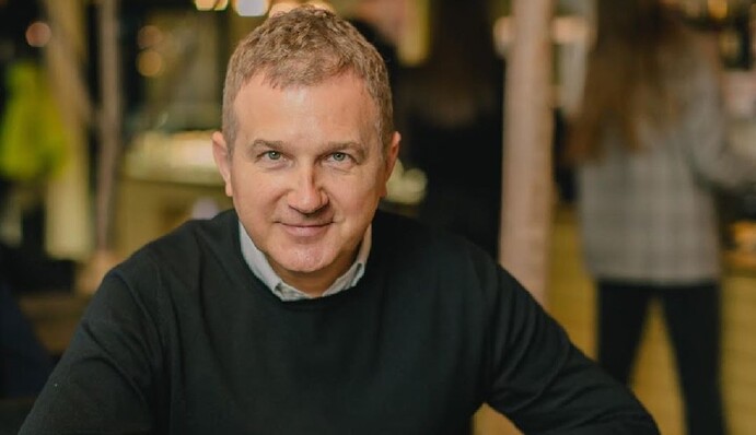 Юрій Горбунов нагадав фанатам, що карантин не скасували - ті накинулися на нього з критикою