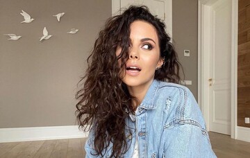 Настя Каменських поділилася спокусливими фото в ліжку