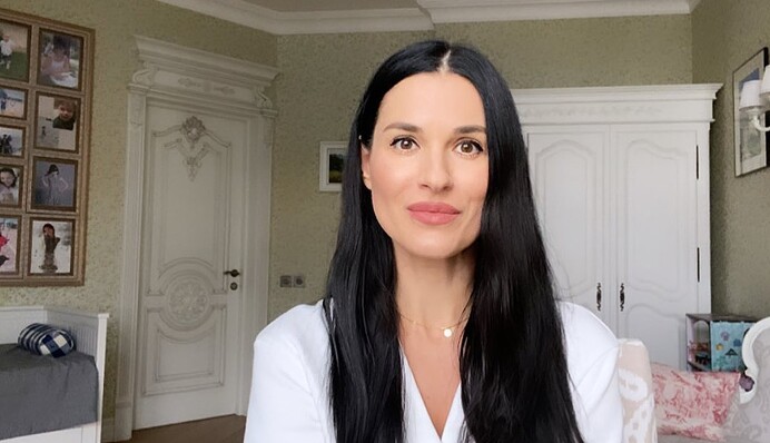 Да, я была толстой: Маша Ефросинина назвала максимальный вес и причину лишних кило