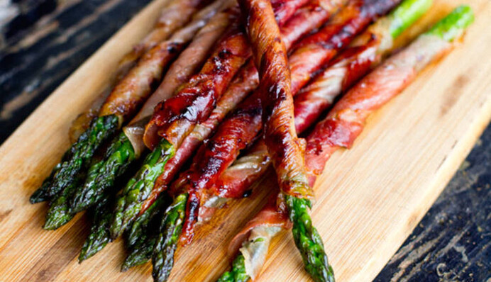 Як і з чим смачно готувати спаржу: 3 простих рецепта на кожний день