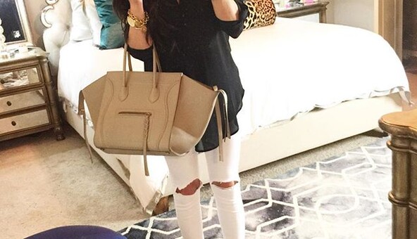 Як носити туніку цього літа і не виглядати старомодною: 10 стильних образів сезону