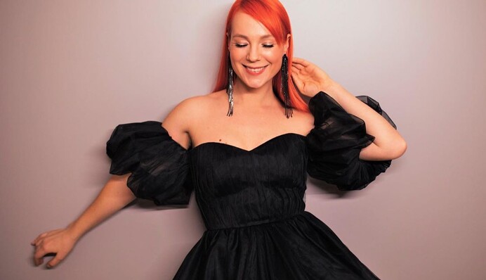 Почти никого не пускали домой: беременная Тарабарова поделилась страхами по поводу коронавируса