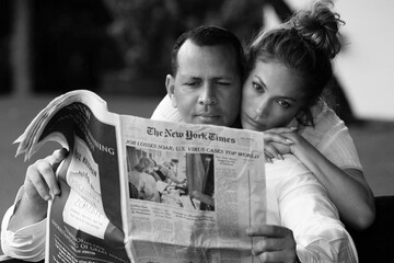 Розбите серце: Дженніфер Лопес поділилася переживаннями через відкладене весілля