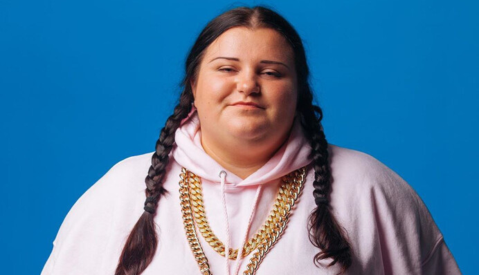 alyona alyona в новом клипе 