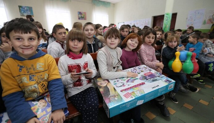 Возвращение в опасность: как государство выбросило детей из интернатов