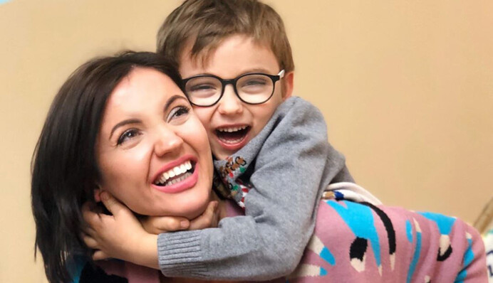 Вдома можна малювати на стінах: Оля Цибульська розповіла, як виховує сина