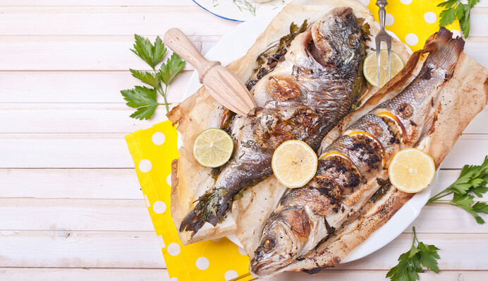 5 оригінальних страв на Трійцю, які прикрасять святковий стіл: рецепти з фото і поради