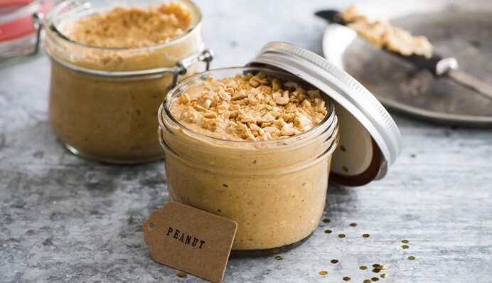 Як приготувати смачну арахісову пасту в домашніх умовах: рецепт і поради