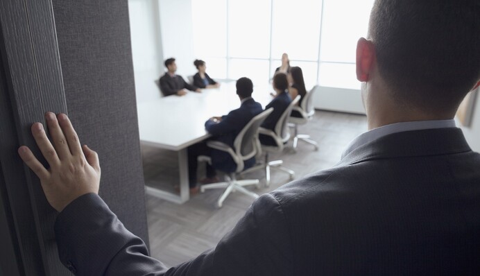 Миллионы в никуда: почему набсоветы не спасают от коррупции и олигархов