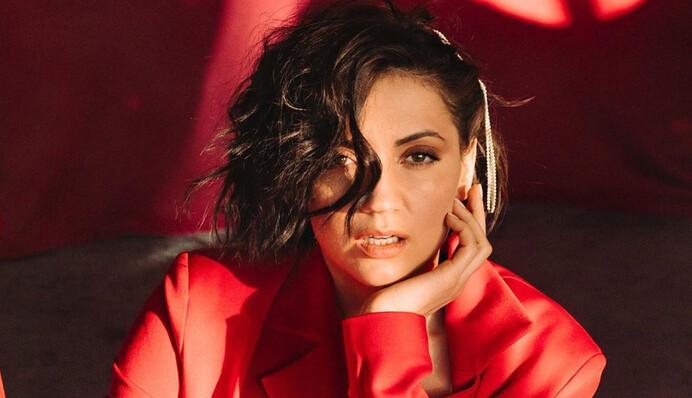 Оля Цибульська розповіла, як чоловік ставиться до частих змін її зовнішності