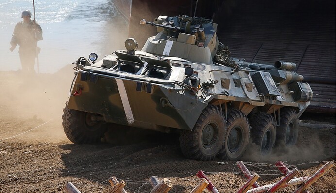 Вторжение из Крыма: почему Путин не спешит и что ему мешает